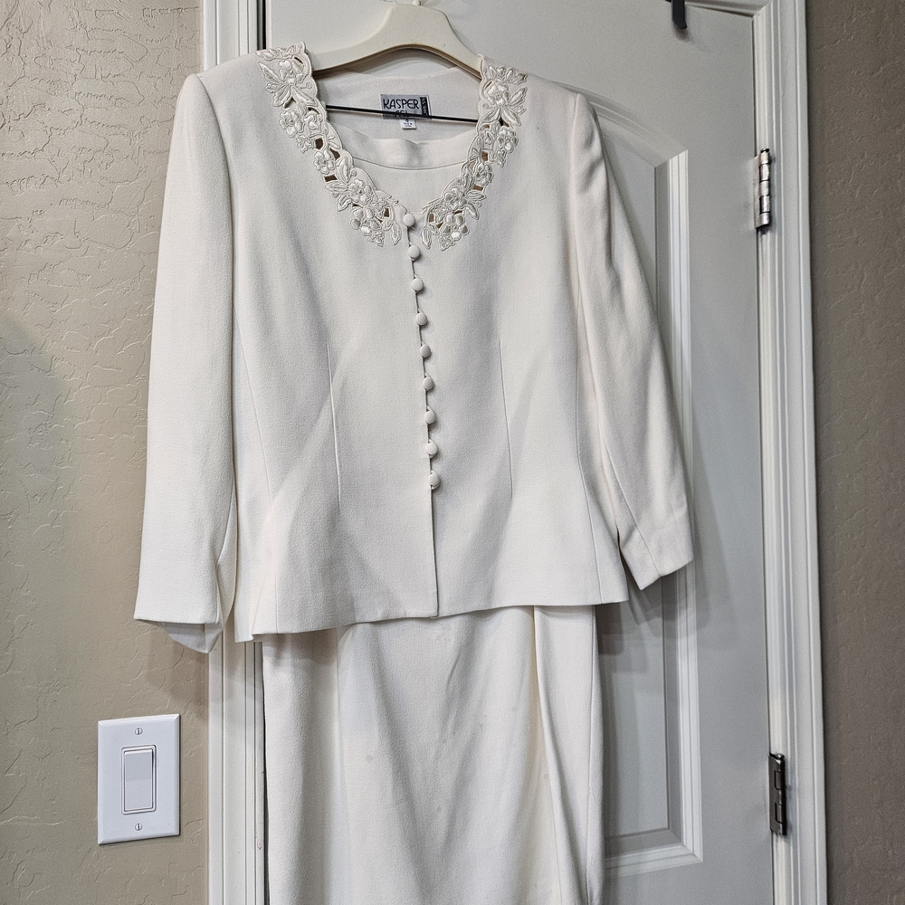 Kasper Cream Two-Piece Suit with Embroidered Detail